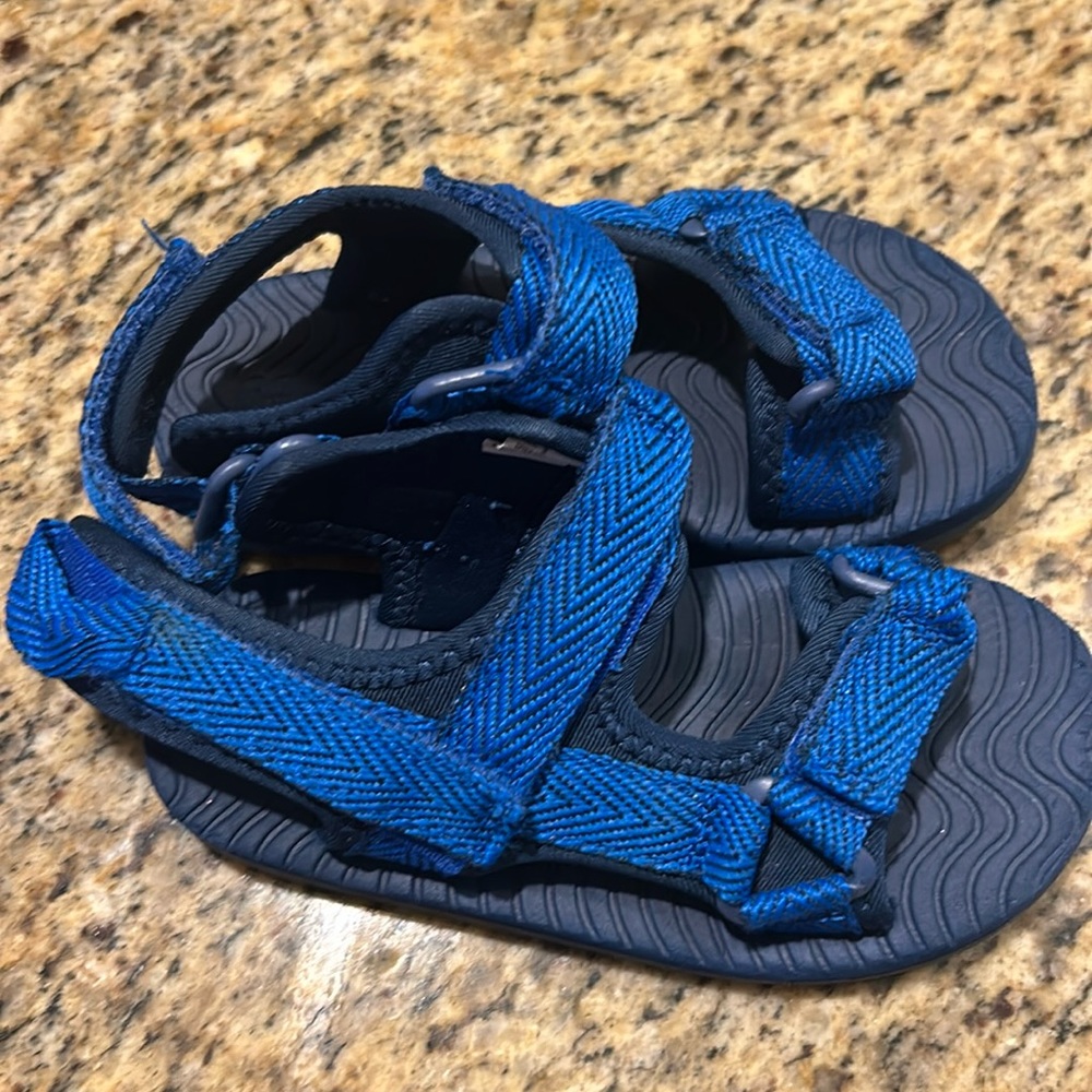 Cat and Jack Sandals